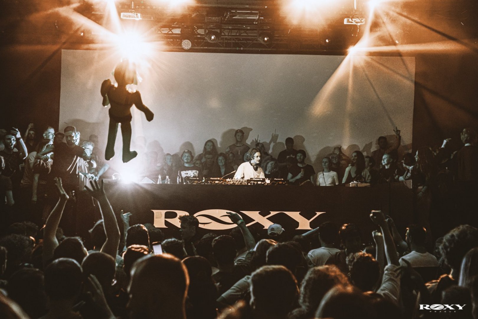 Mall Grab | ROXY Prague