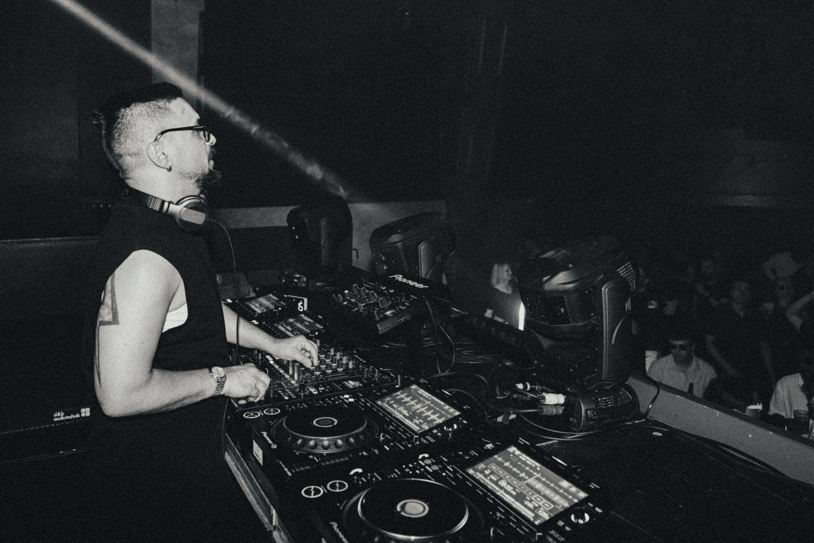 DOMBRESKY | ROXY Prague