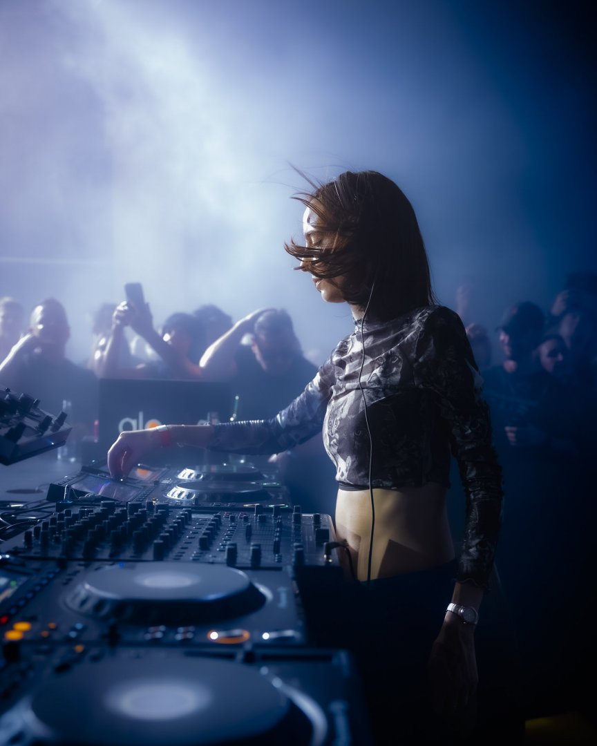 AMELIE LENS | ROXY Prague