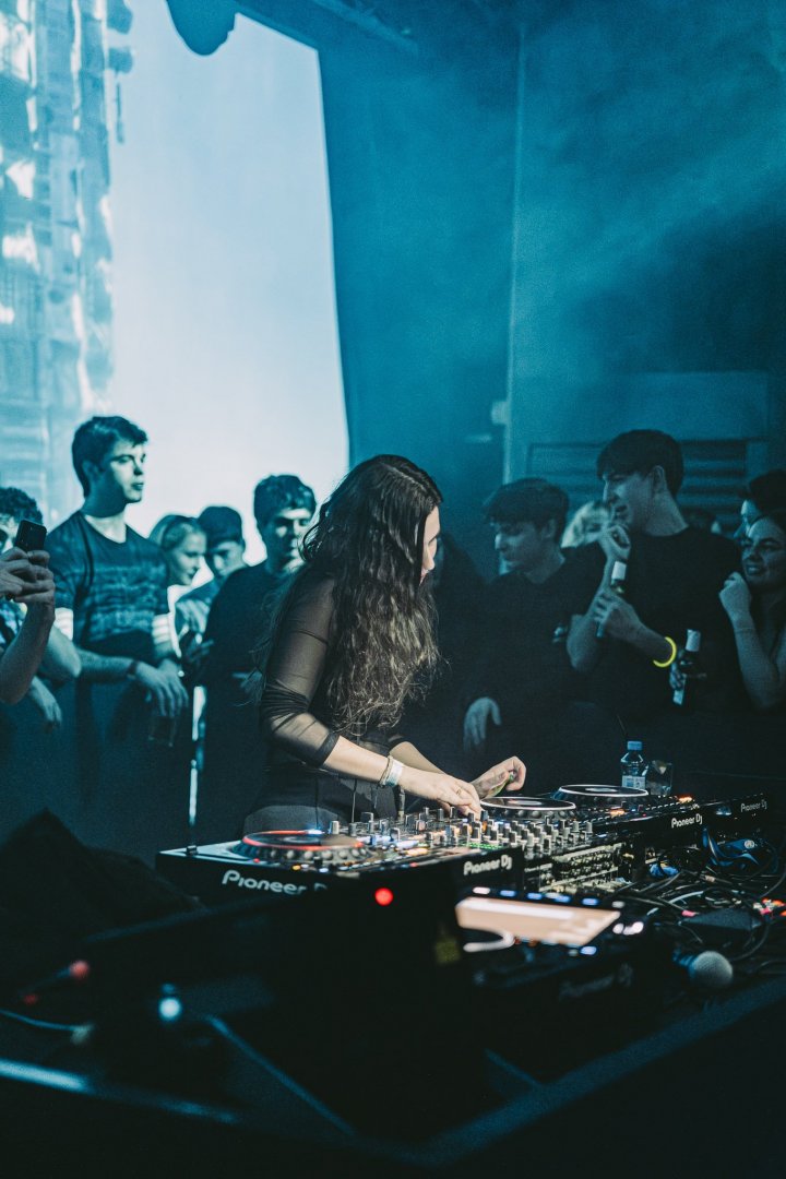 SAMMY VIRJI | ROXY Prague