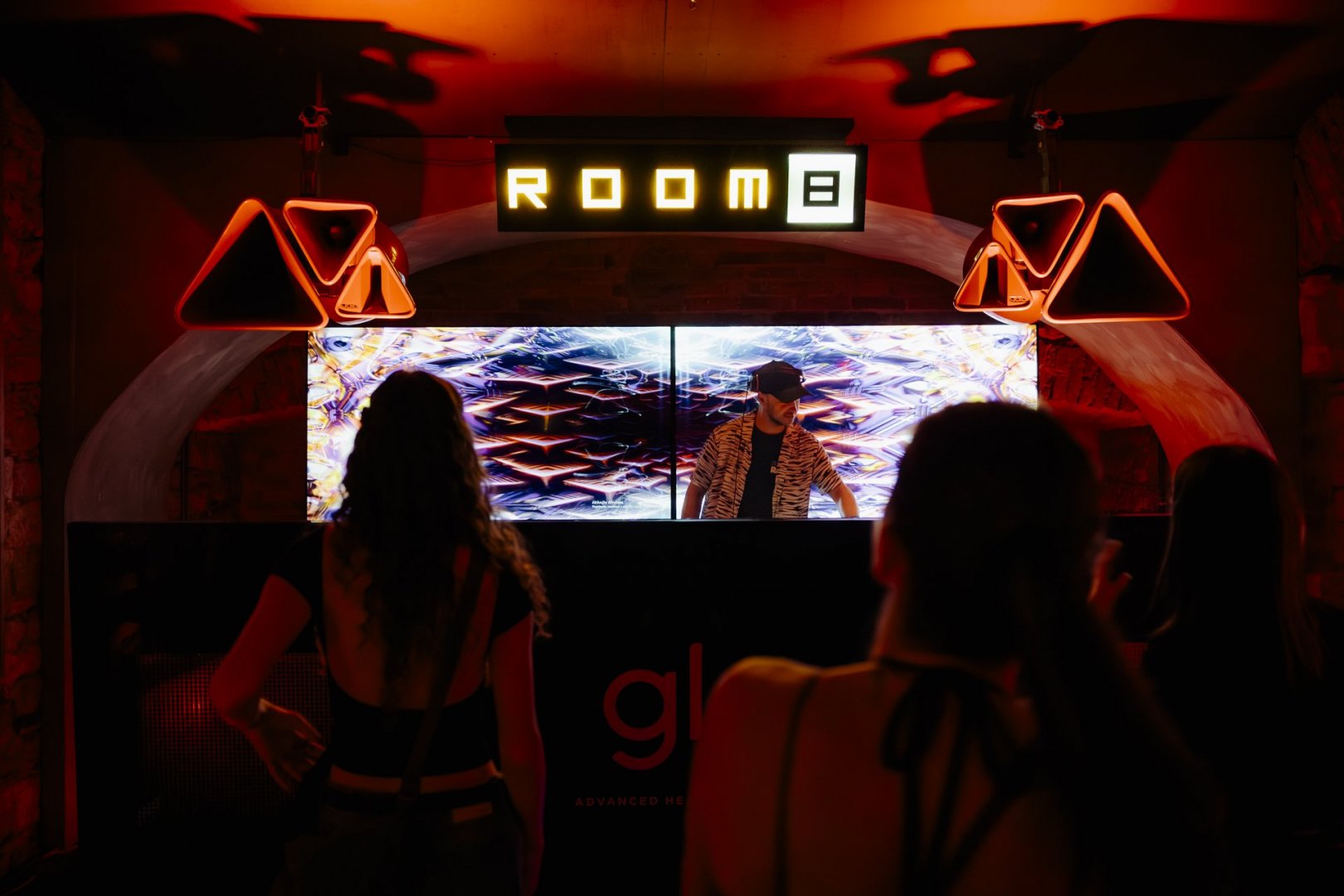 WILKINSON WEEKENDER: DAY 1 | ROXY Prague