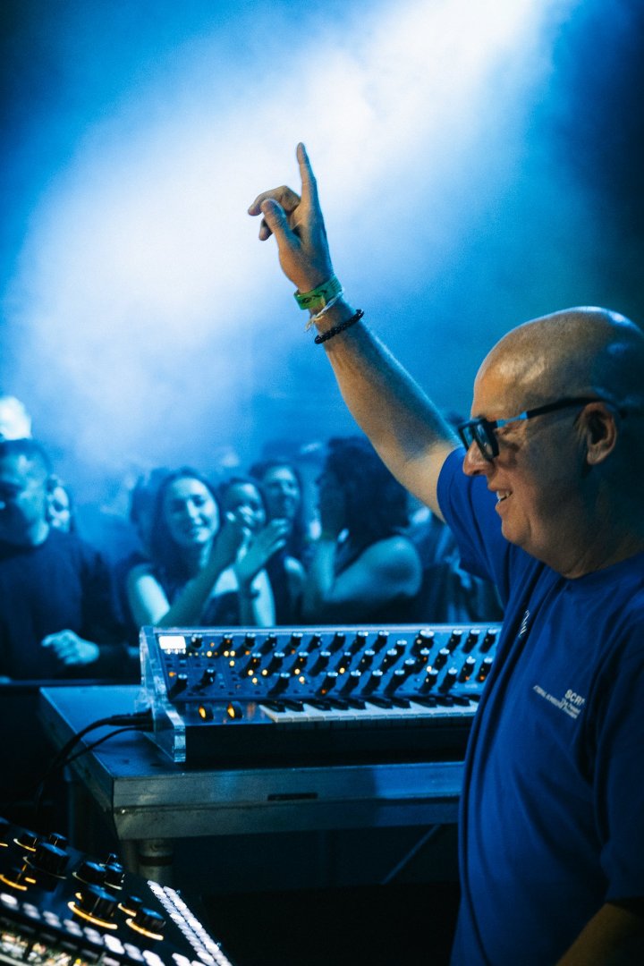 STEPHAN BODZIN | ROXY Prague