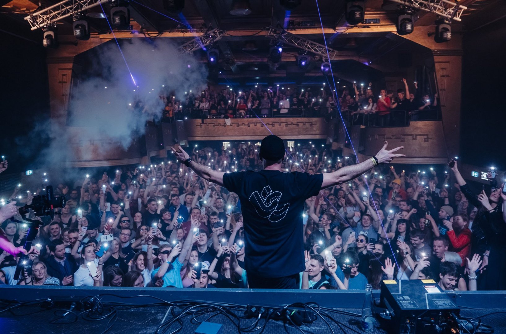 Hybrid Minds | ROXY Prague