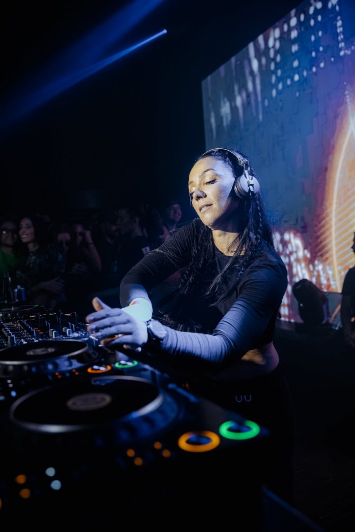 AMELIE LENS | ROXY Prague