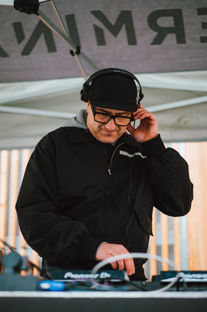 NETSKY POP UP @ DVA KOHOUTI | ROXY Prague