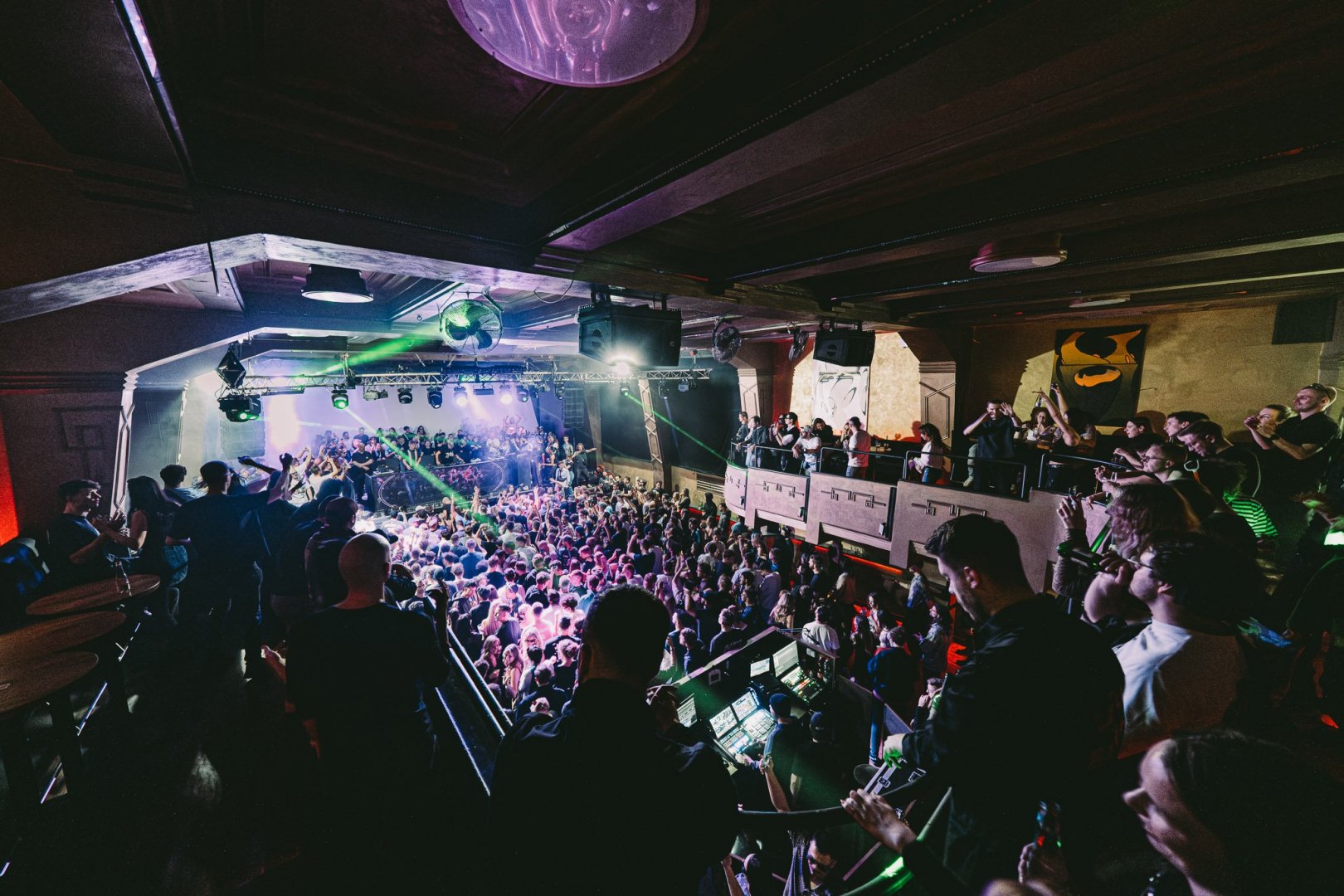 DJ HEARTSTRING | ROXY Prague