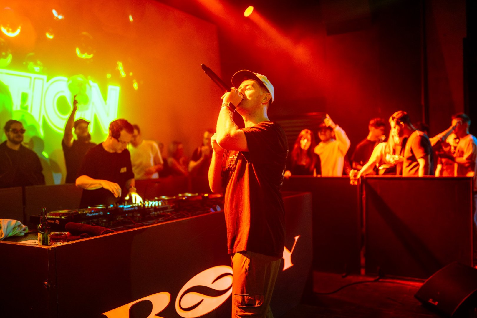 FRICTION: SYNERGY TOUR | ROXY Prague