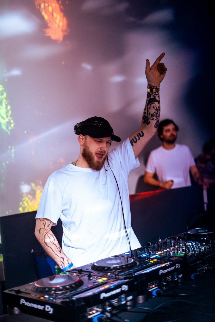 FRICTION: SYNERGY TOUR | ROXY Prague