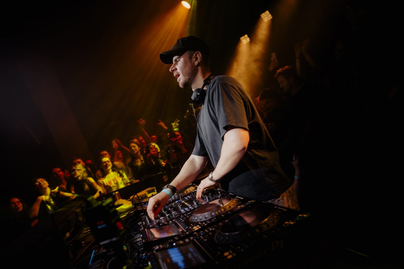 WILKINSON WEEKENDER: DAY 1 | ROXY Prague