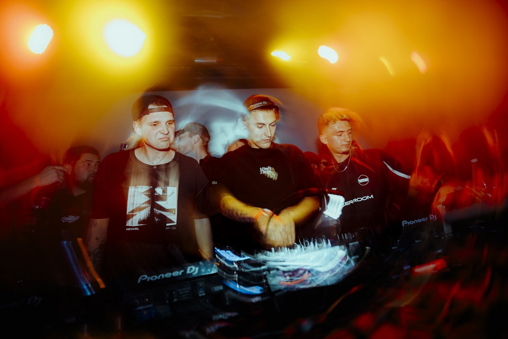 FMLTHRPY | ROXY Prague