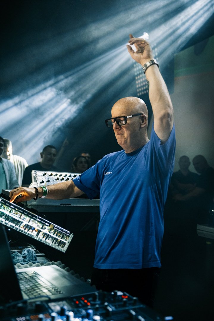 STEPHAN BODZIN | ROXY Prague
