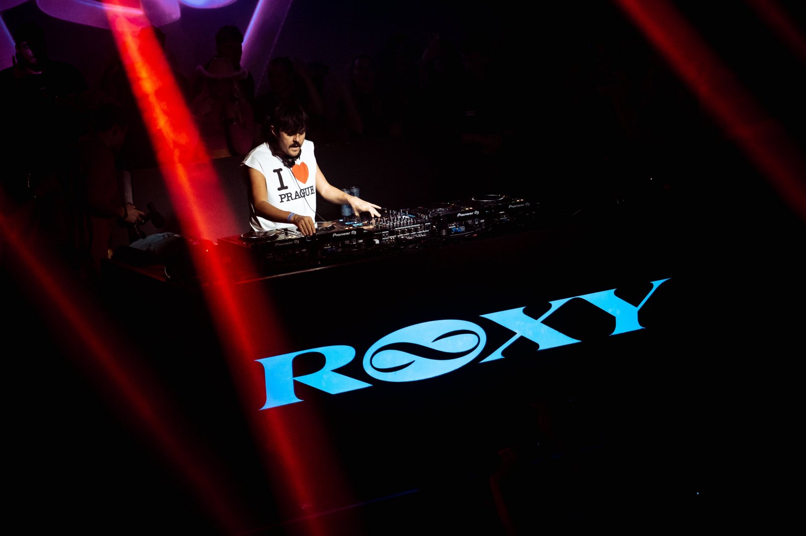 MOZEY | ROXY Prague