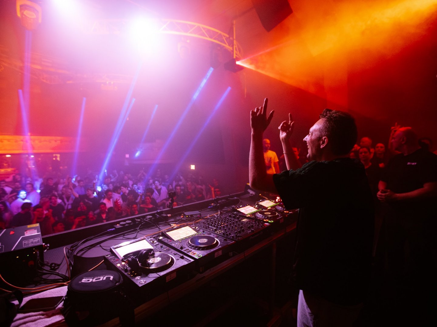 MALUGI | ROXY Prague