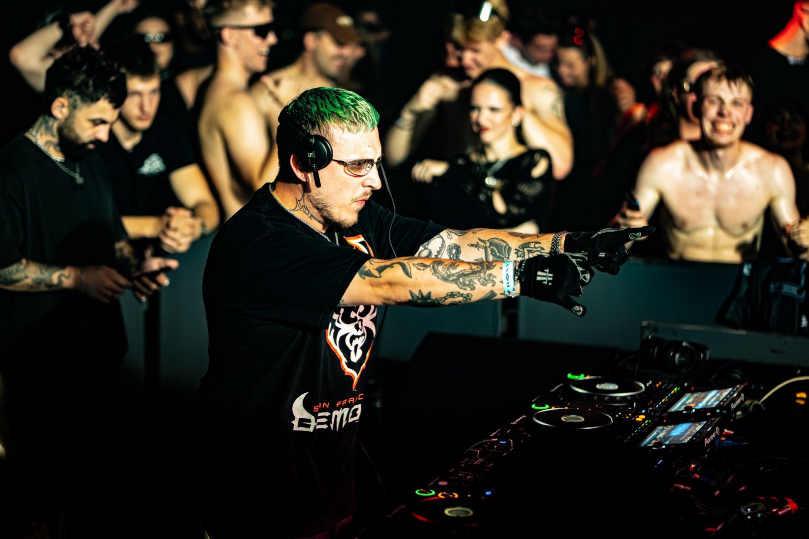 BASSWELL | ROXY Prague