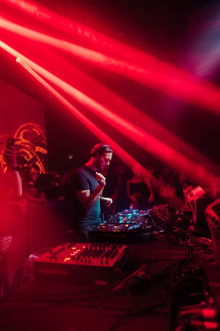 999999999 | ROXY Prague