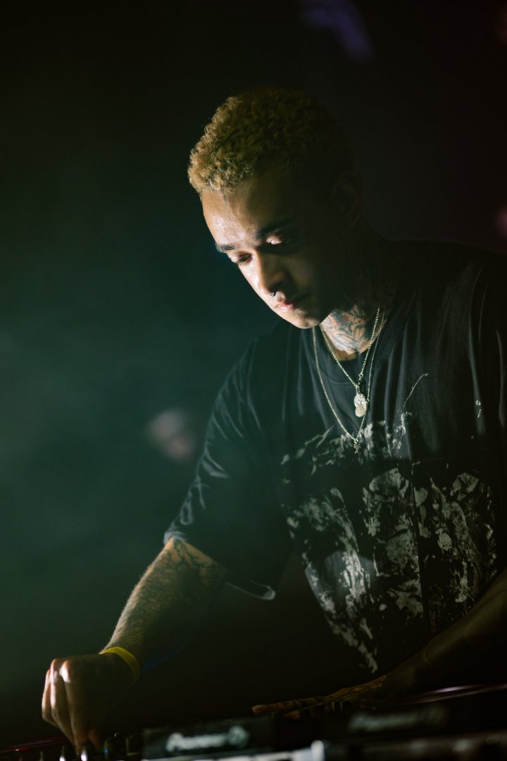 IMANU & THE CARACAL PROJECT | ROXY Prague
