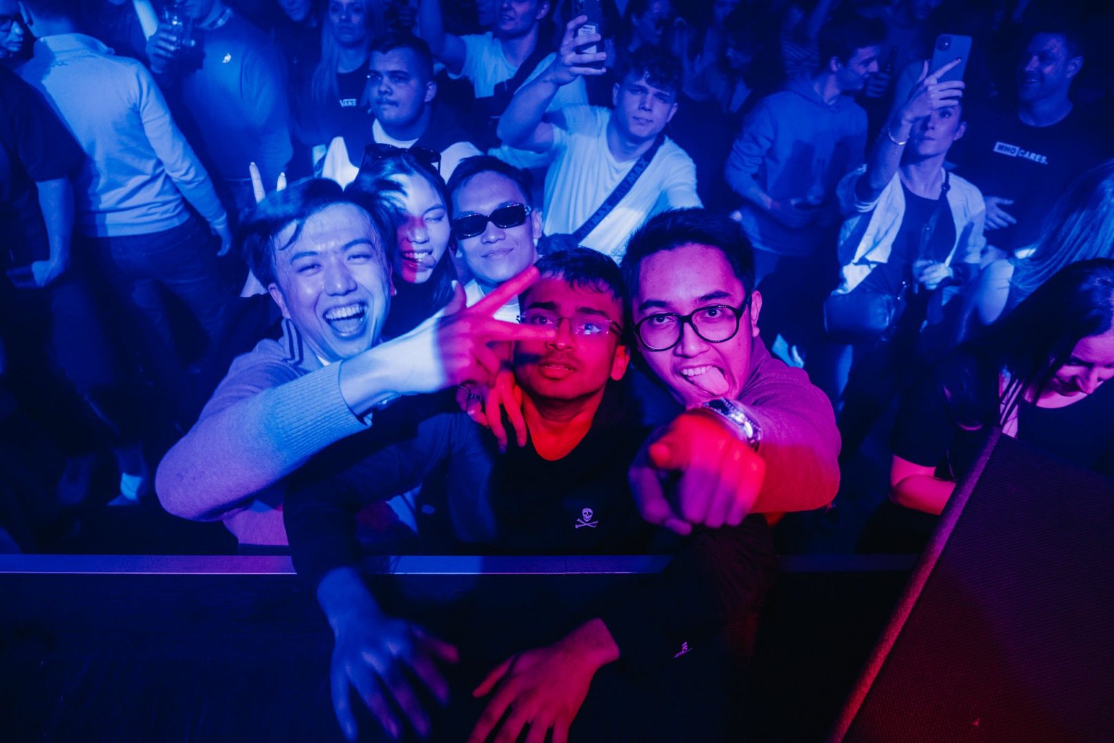 Hybrid Minds | ROXY Prague