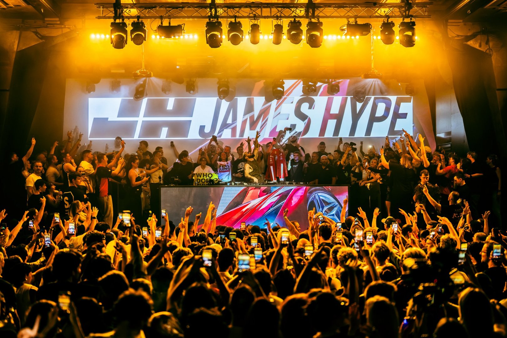 JAMES HYPE | ROXY Prague