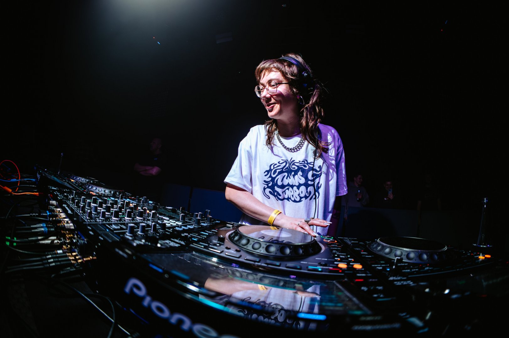 SULLY | ROXY Prague