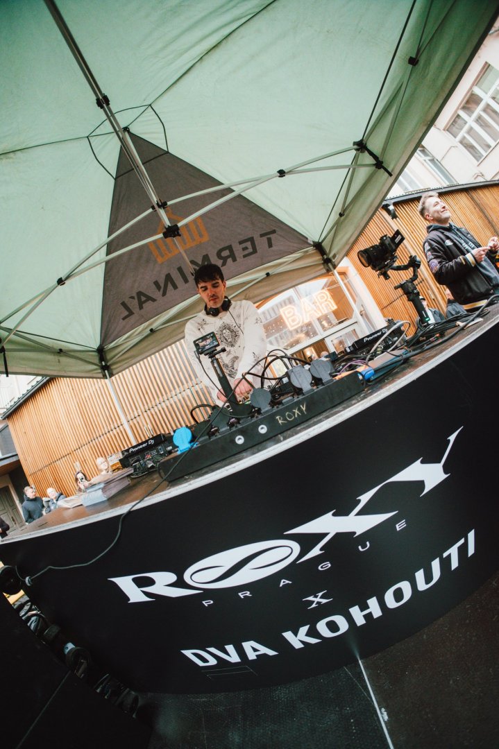 NETSKY POP UP @ DVA KOHOUTI | ROXY Prague