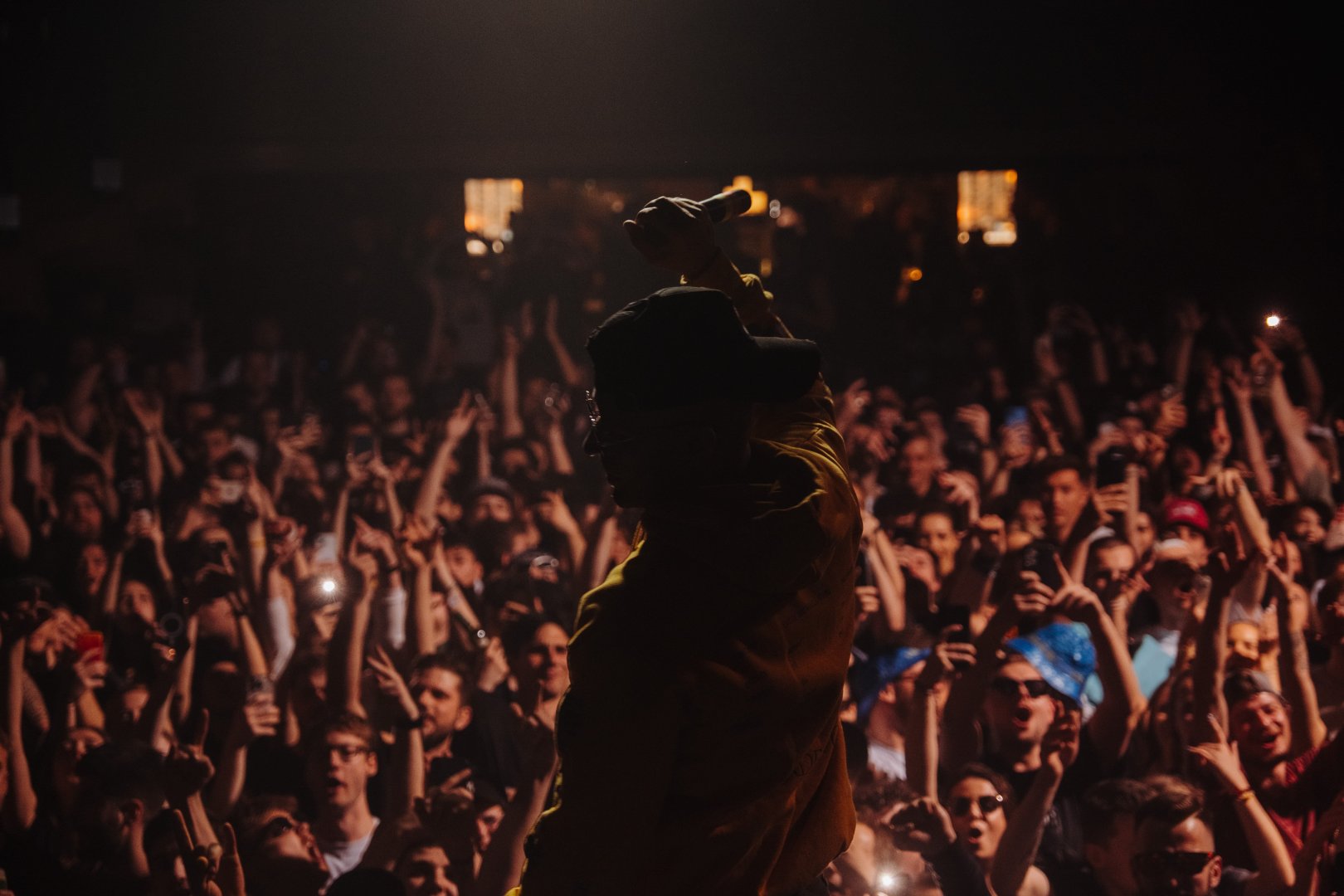 BOU & B LIVE 247 | ROXY Prague