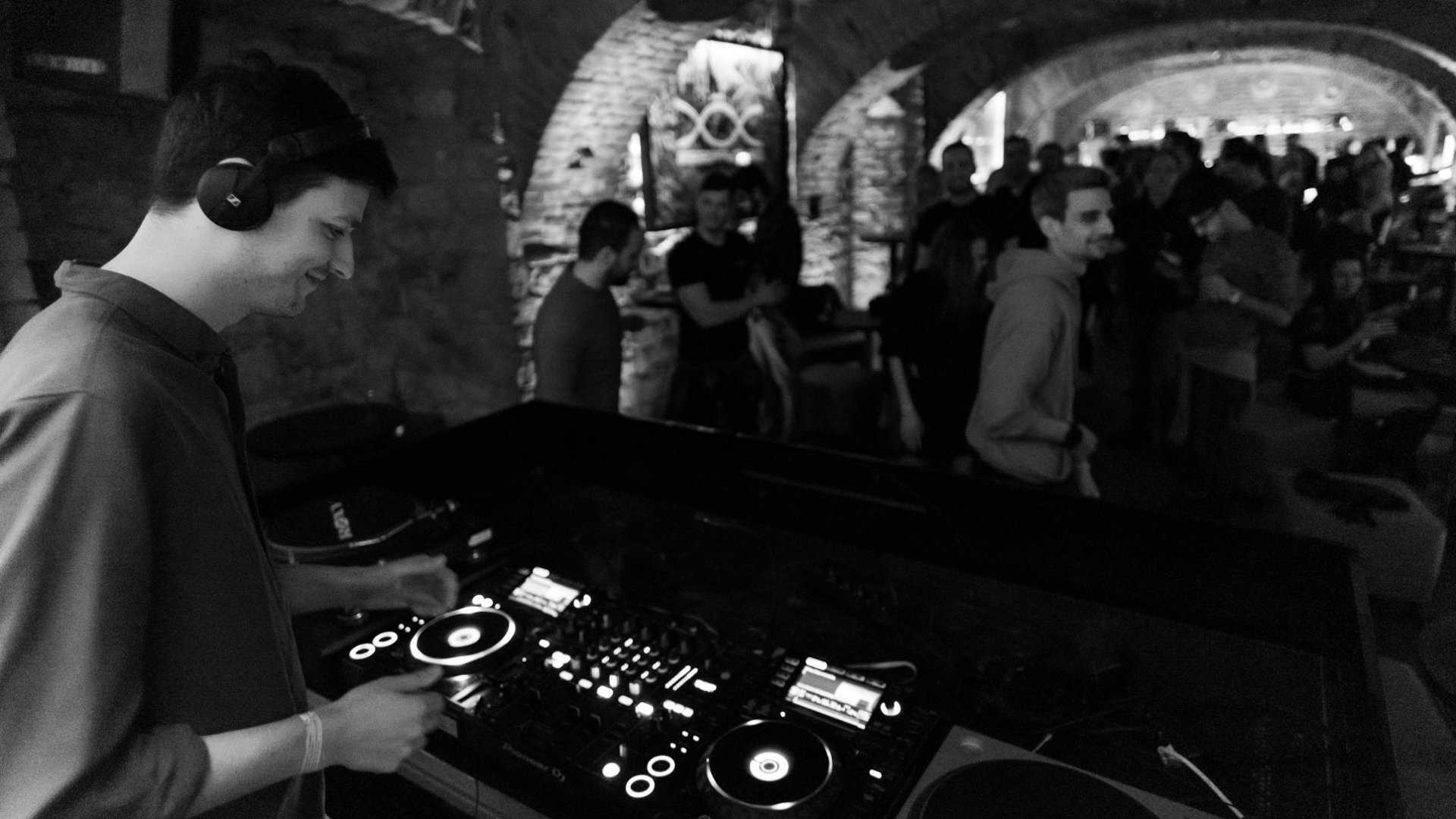 Eagles & Butterflies | Biodan's bday | ROXY Prague