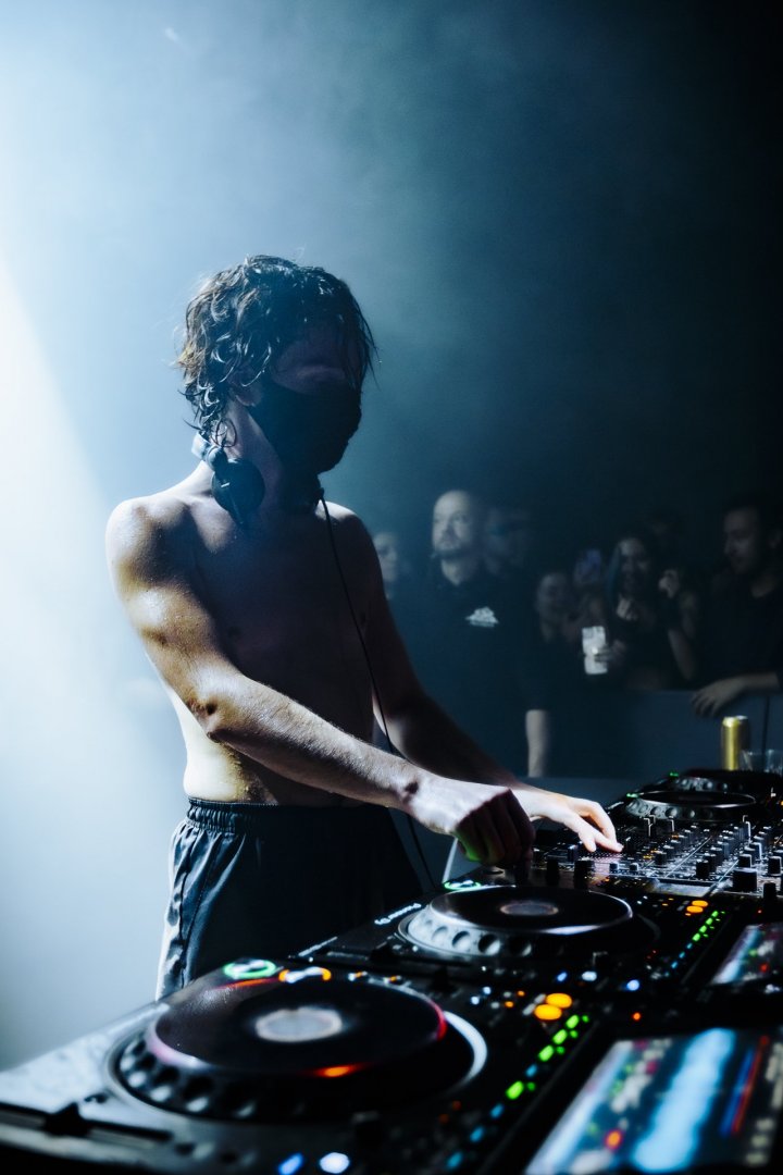 I HATE MODELS | ROXY Prague