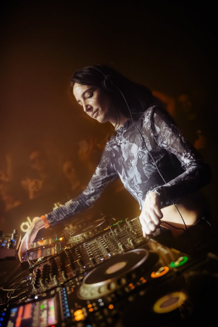 AMELIE LENS | ROXY Prague