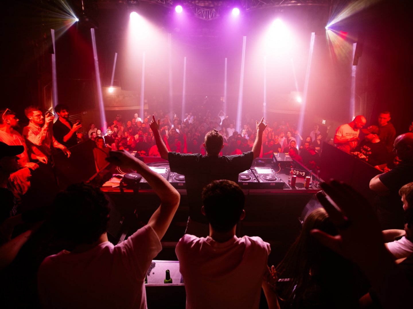 MALUGI | ROXY Prague