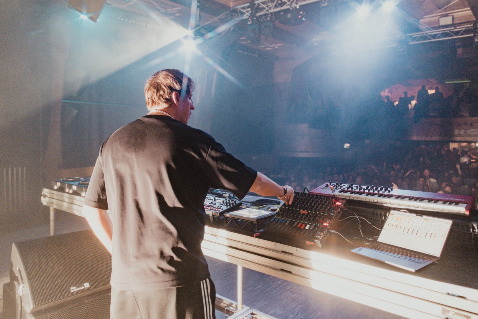 CHRISTIAN LÖFFLER | ROXY Prague