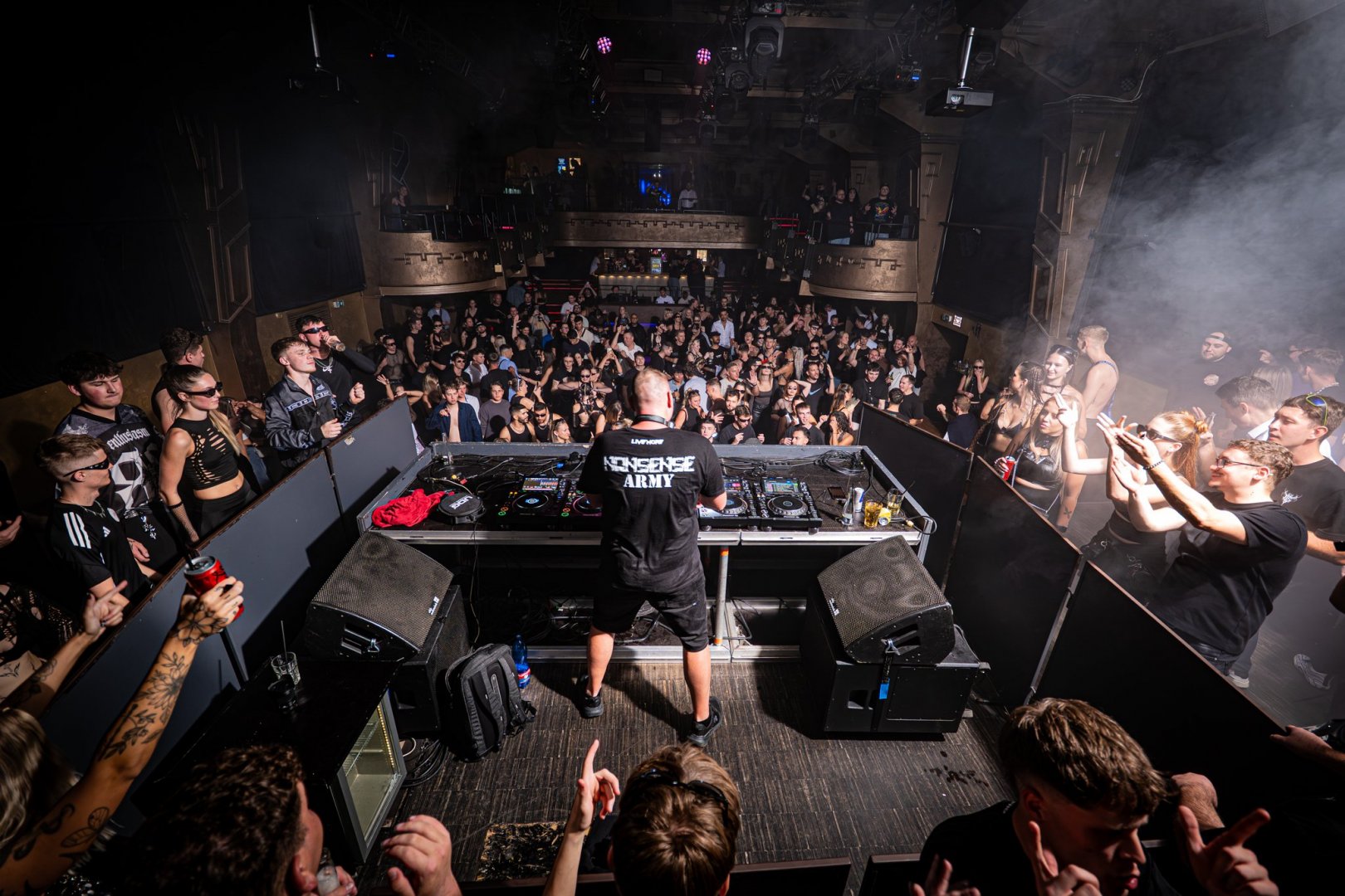 BASSWELL | ROXY Prague