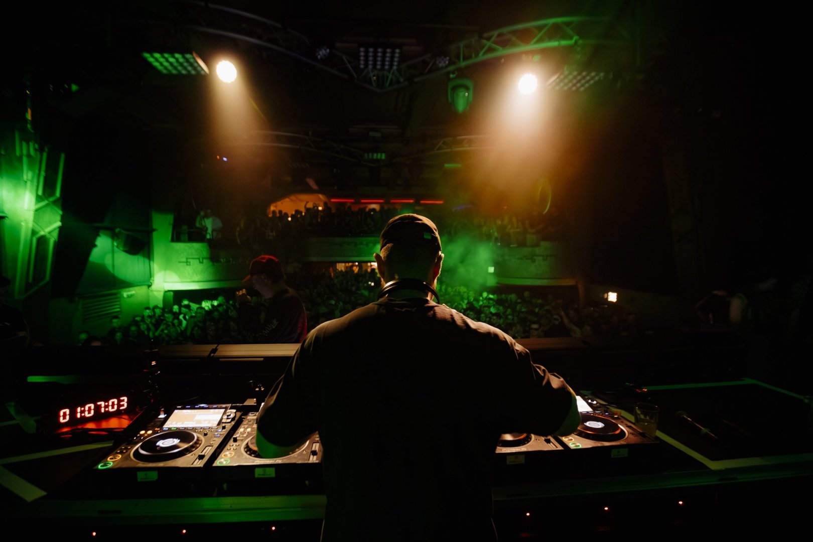 WILKINSON WEEKENDER: DAY 1 | ROXY Prague