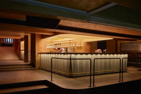 Klub ROXY má nové bary od Mar.s Architects