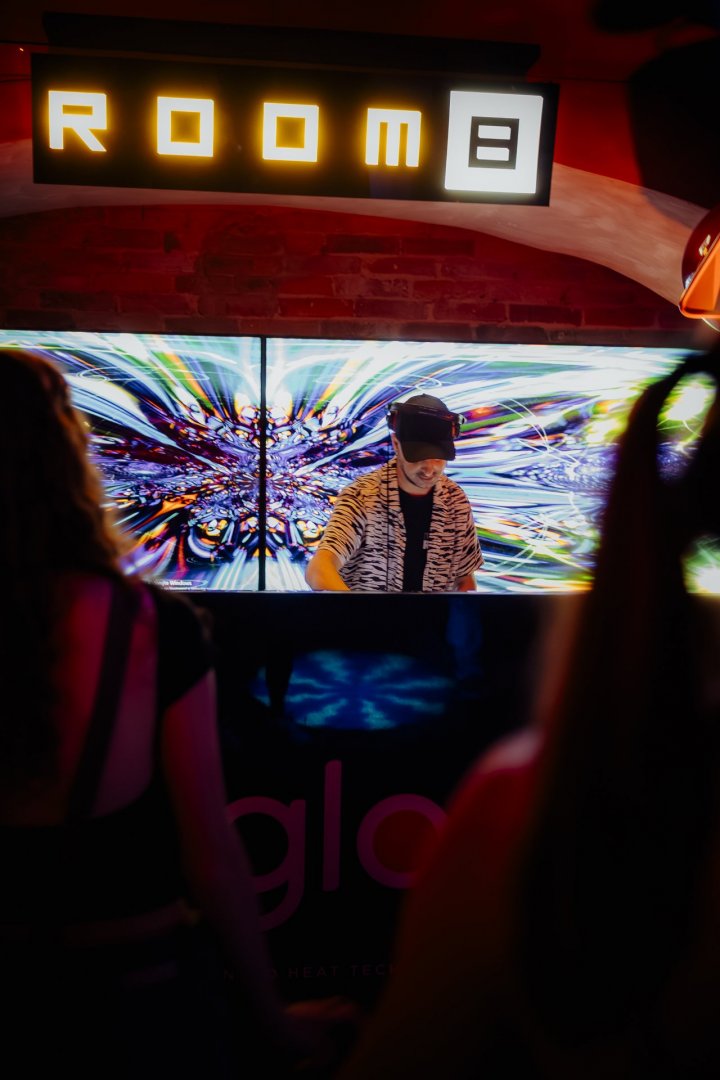 WILKINSON WEEKENDER: DAY 1 | ROXY Prague