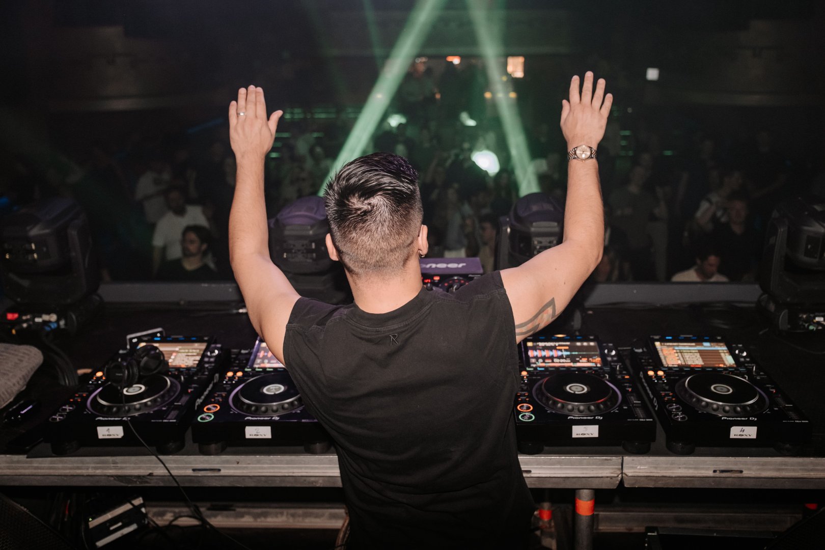 DOMBRESKY | ROXY Prague