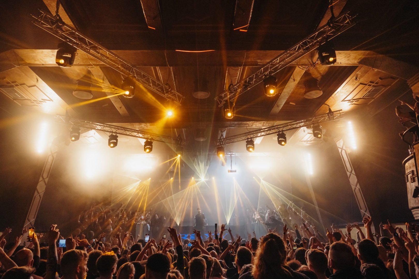 Hybrid Minds | ROXY Prague
