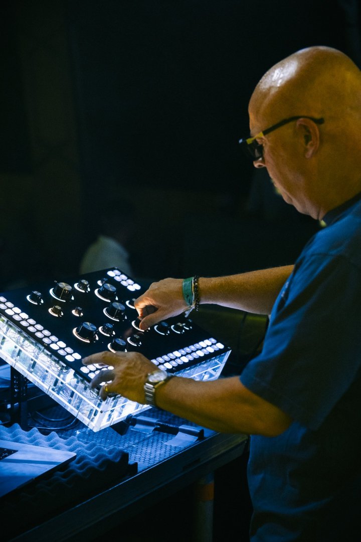 STEPHAN BODZIN | ROXY Prague