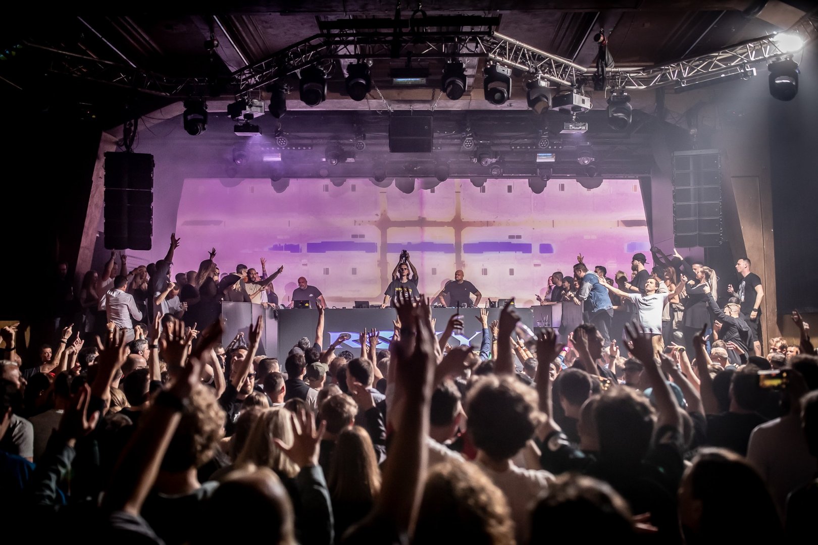 JORIS VOORN | ROXY Prague