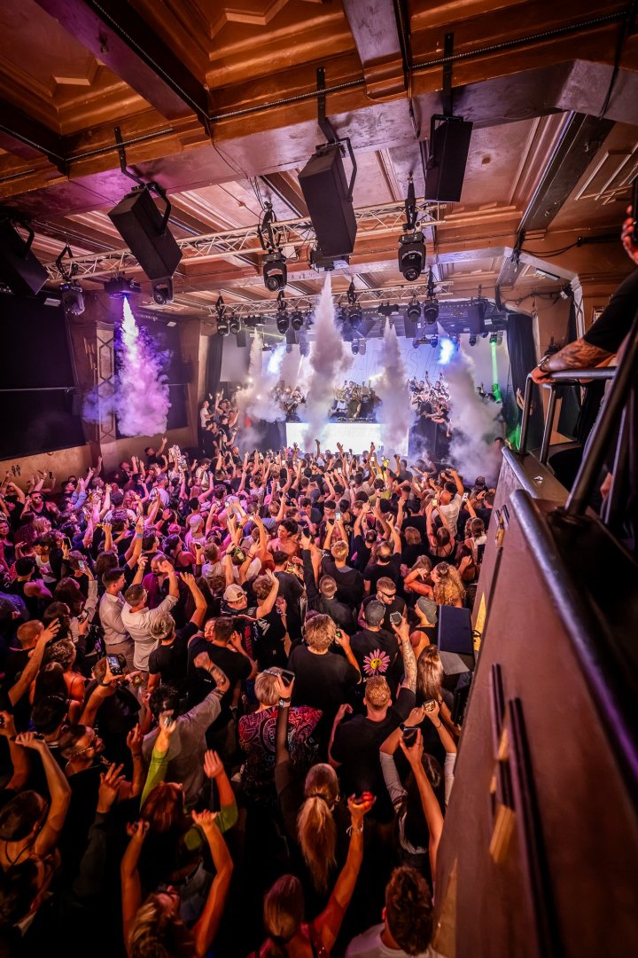 JAMES HYPE | ROXY Prague