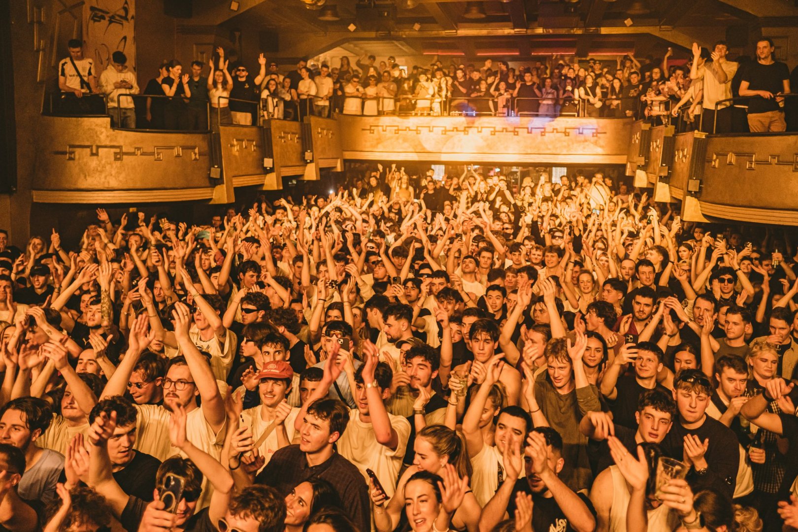 SAMMY VIRJI | ROXY Prague