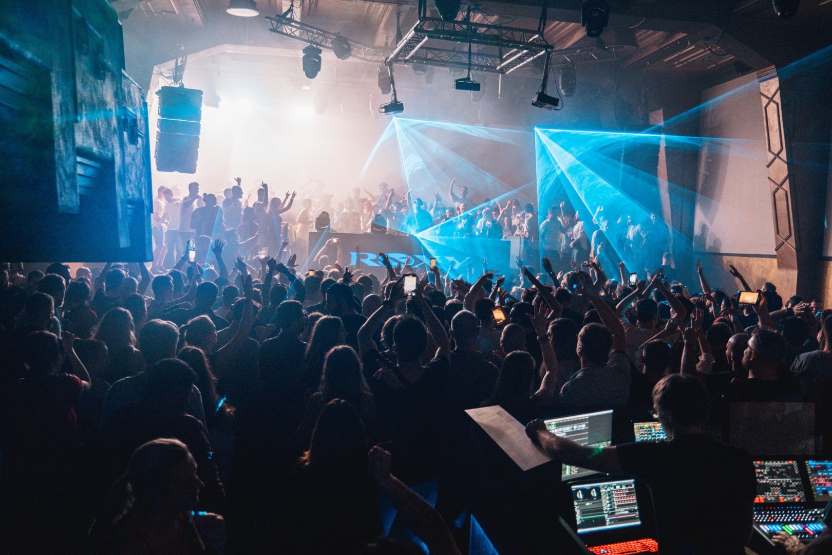 Yotto | ROXY Prague
