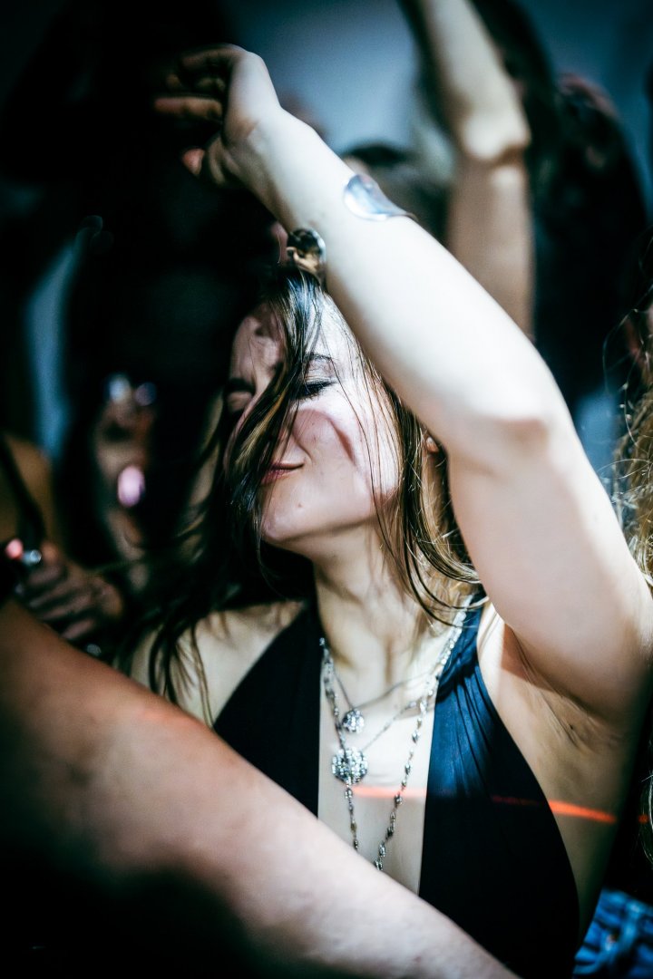 ELY OAKS | ROXY Prague