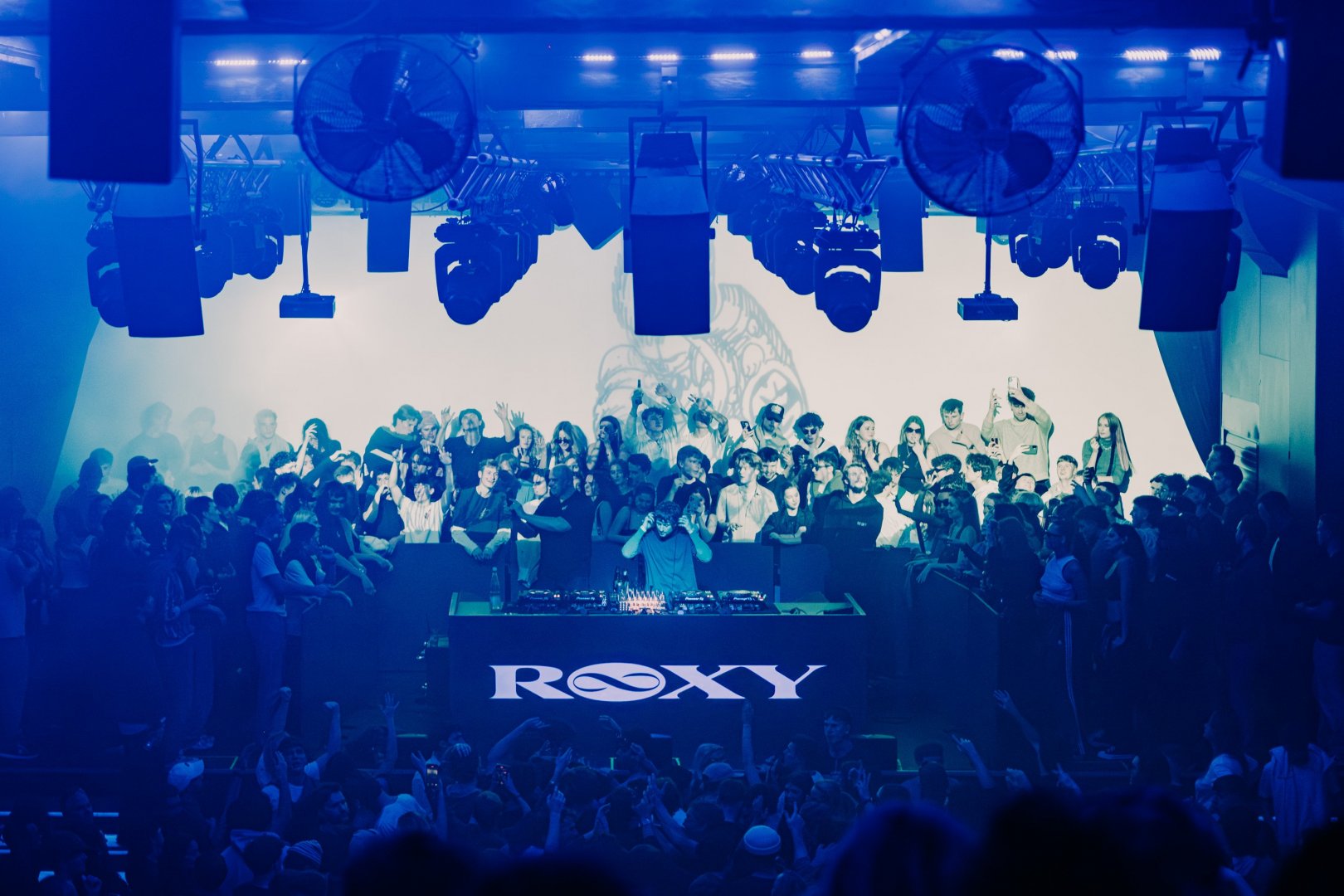 MALL GRAB | ROXY Prague