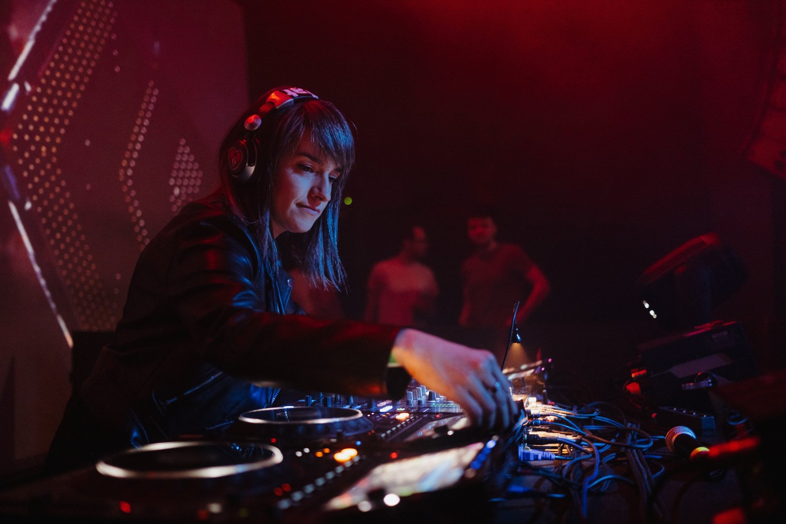 BOU & B LIVE 247 | ROXY Prague