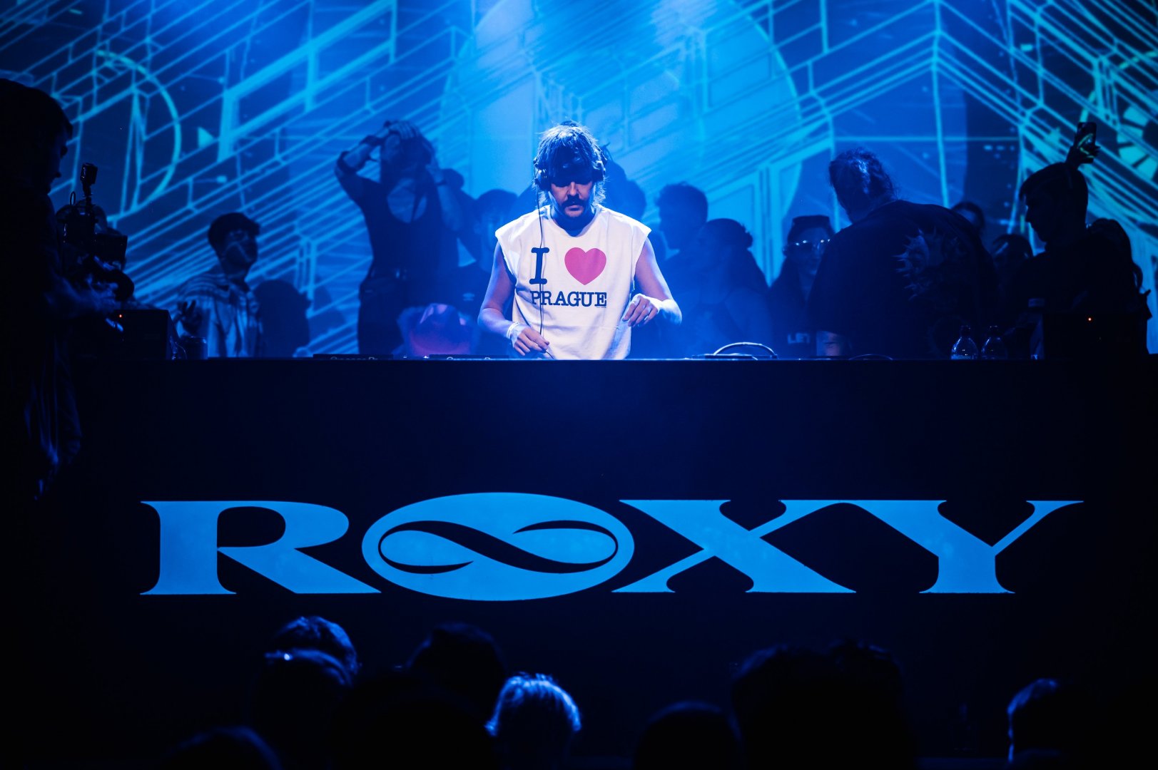 MOZEY | ROXY Prague