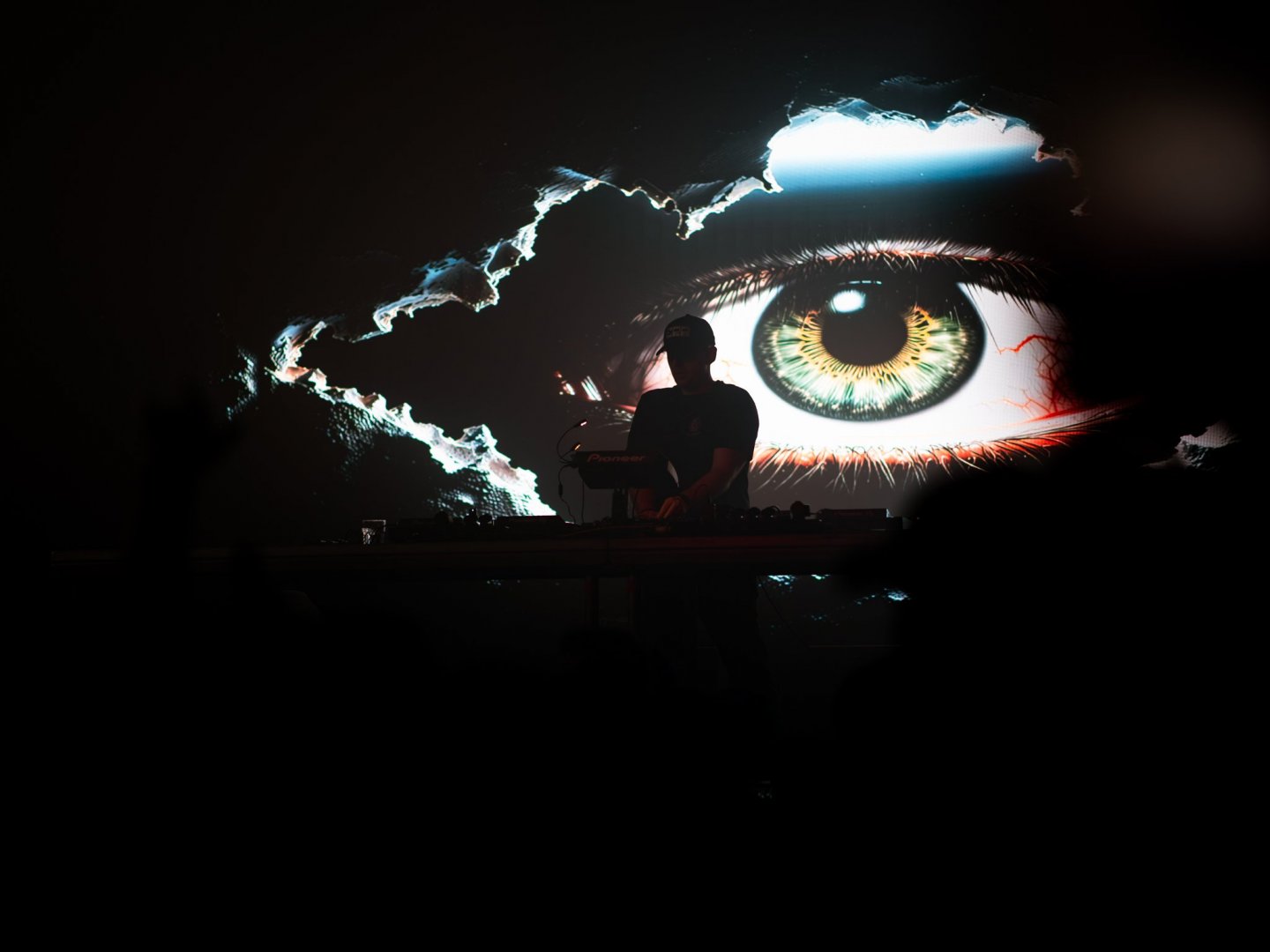 REBŪKE | ROXY Prague