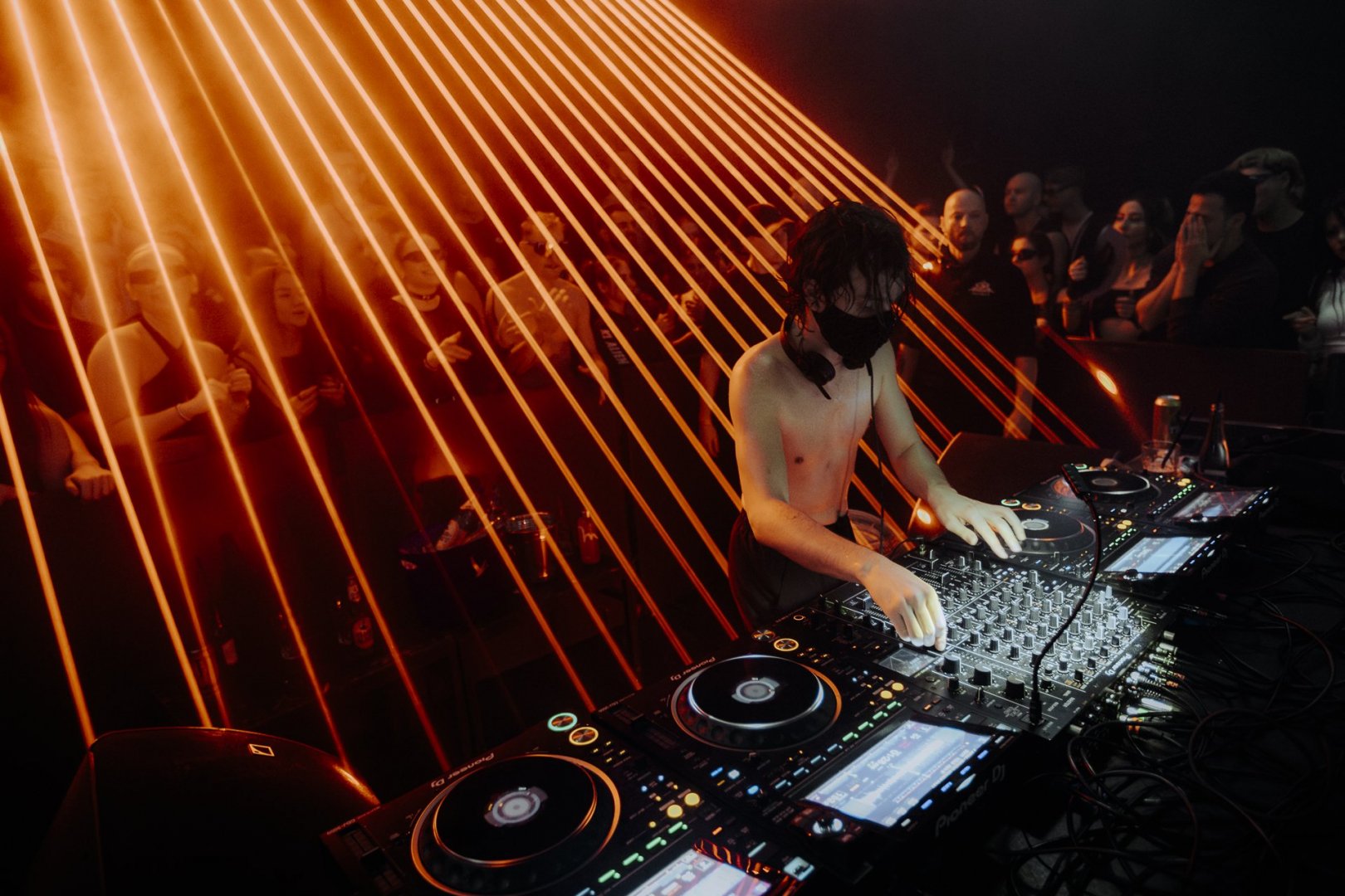 I HATE MODELS | ROXY Prague