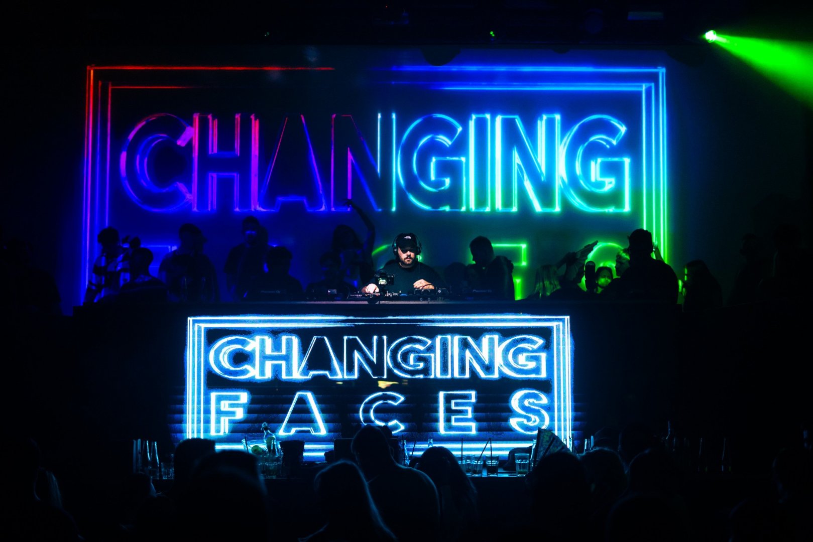 DIMENSION | ROXY Prague