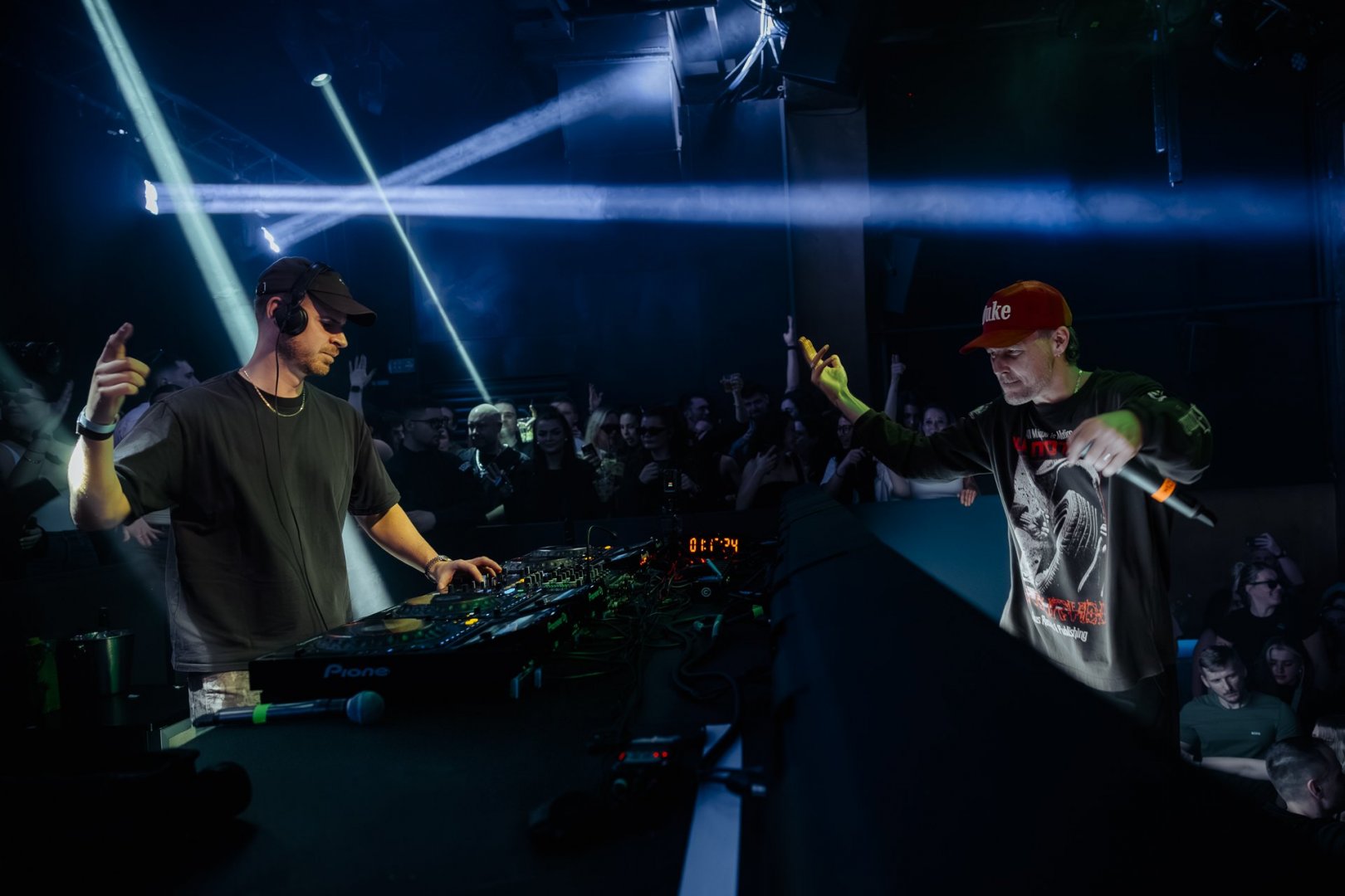 WILKINSON WEEKENDER: DAY 1 | ROXY Prague