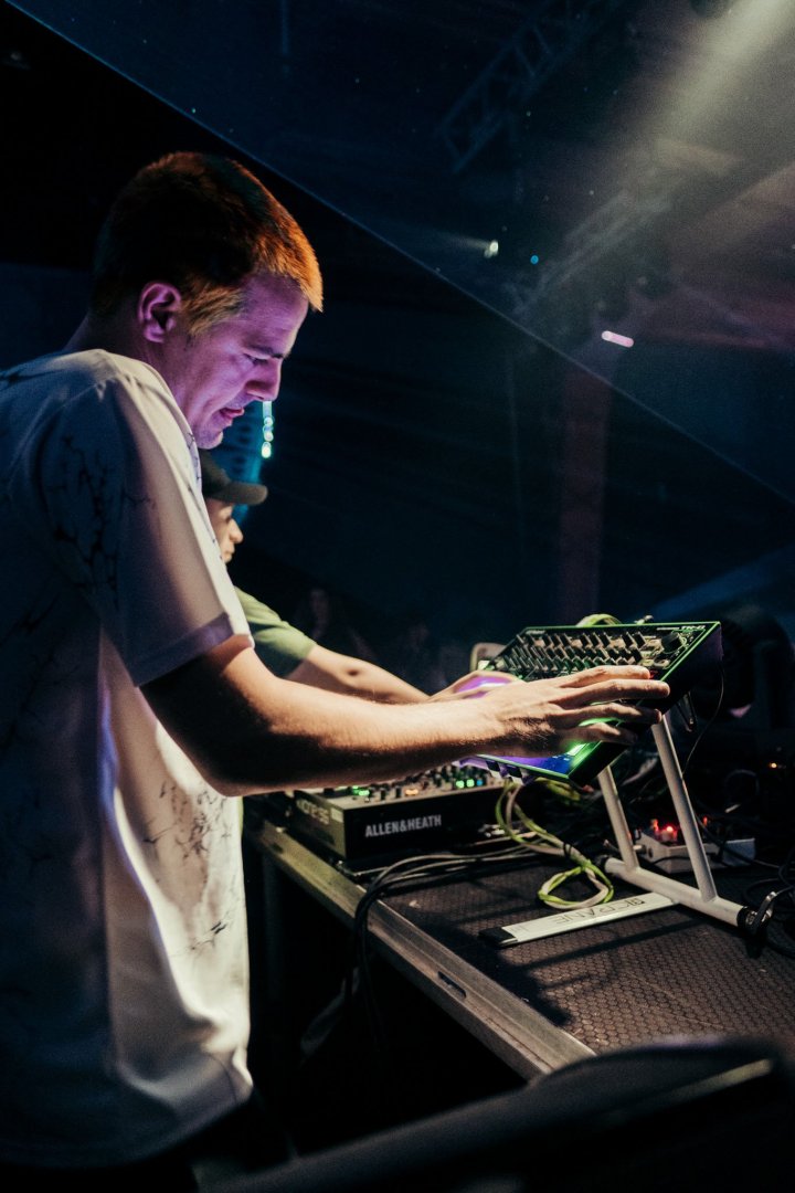 999999999 | ROXY Prague